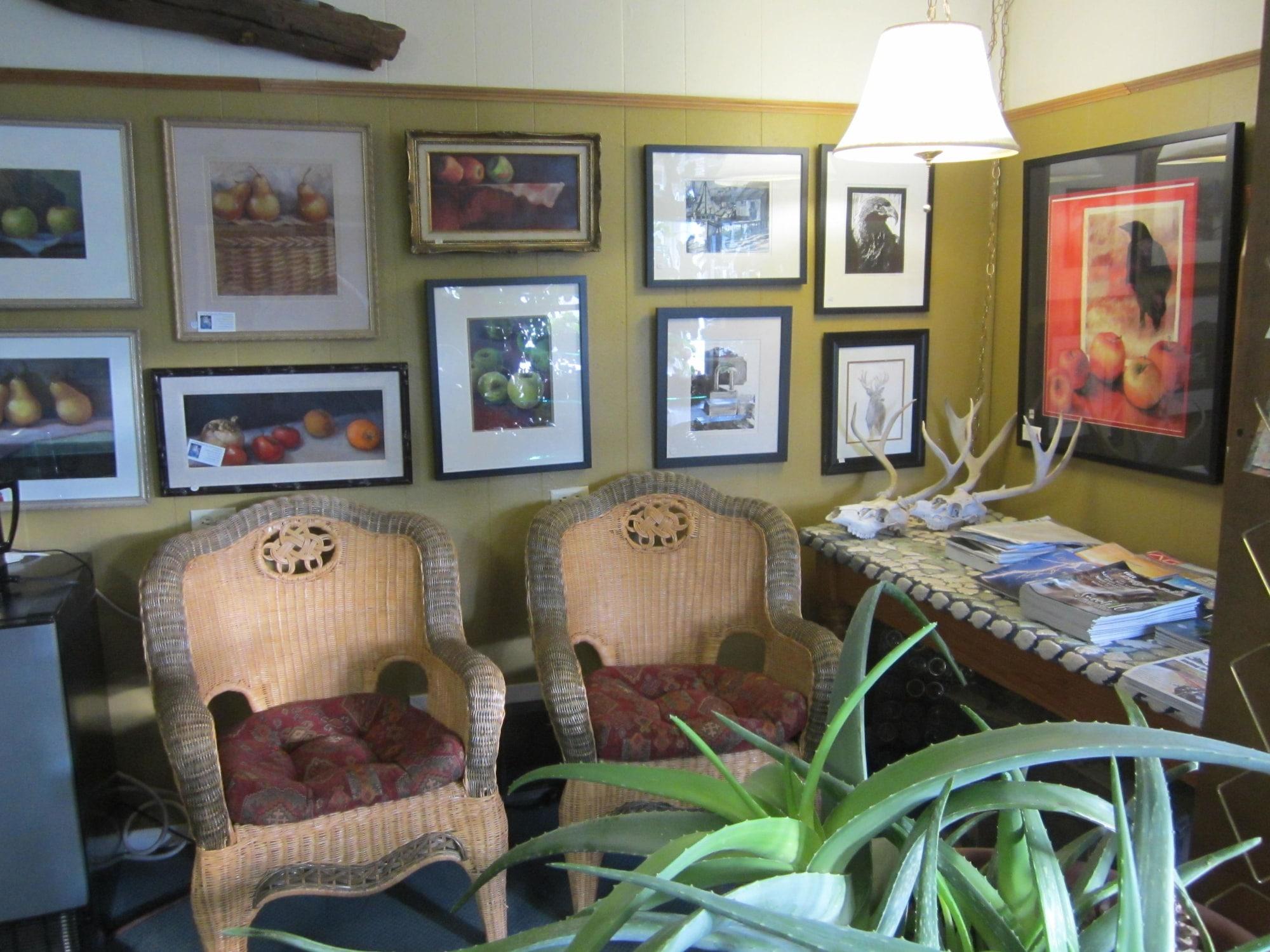 Vista Lobby Big Horn Motel