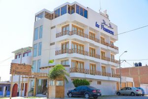 Hospedagens - Hotel Los Flamencos
