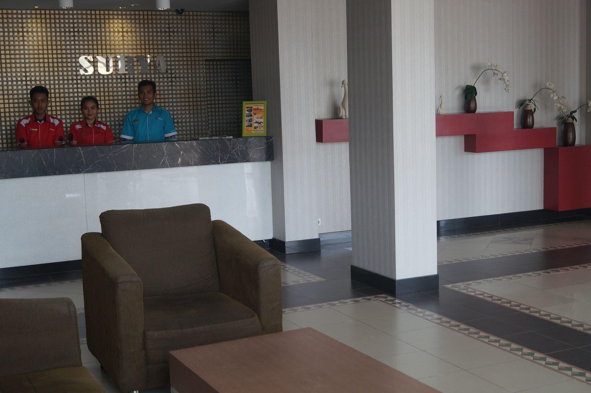 Vista Lobby Surya Hotel Duri