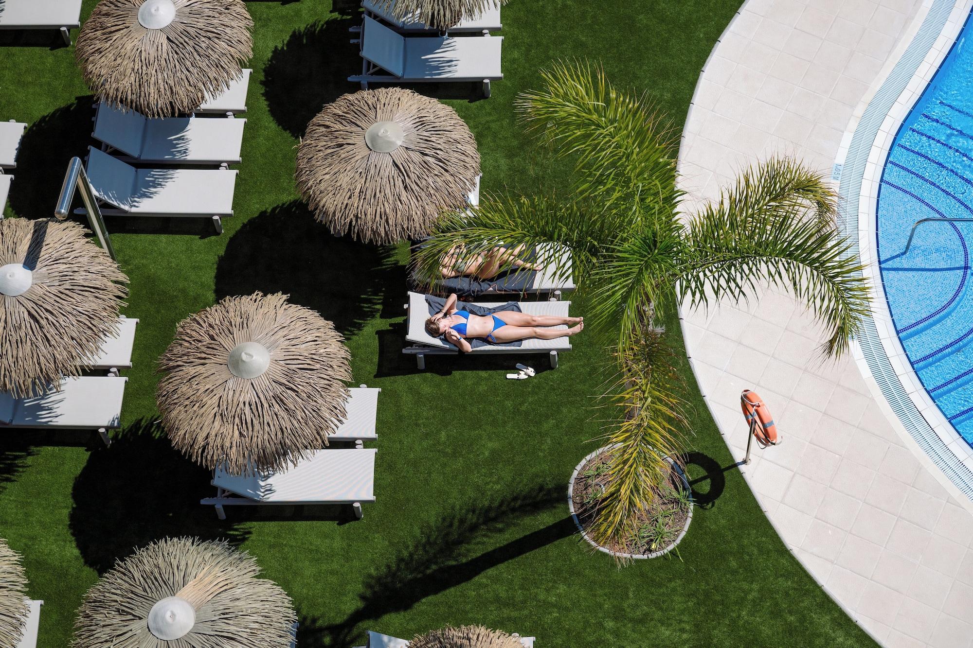 Vista Exterior Hotel Tahiti Playa 4S