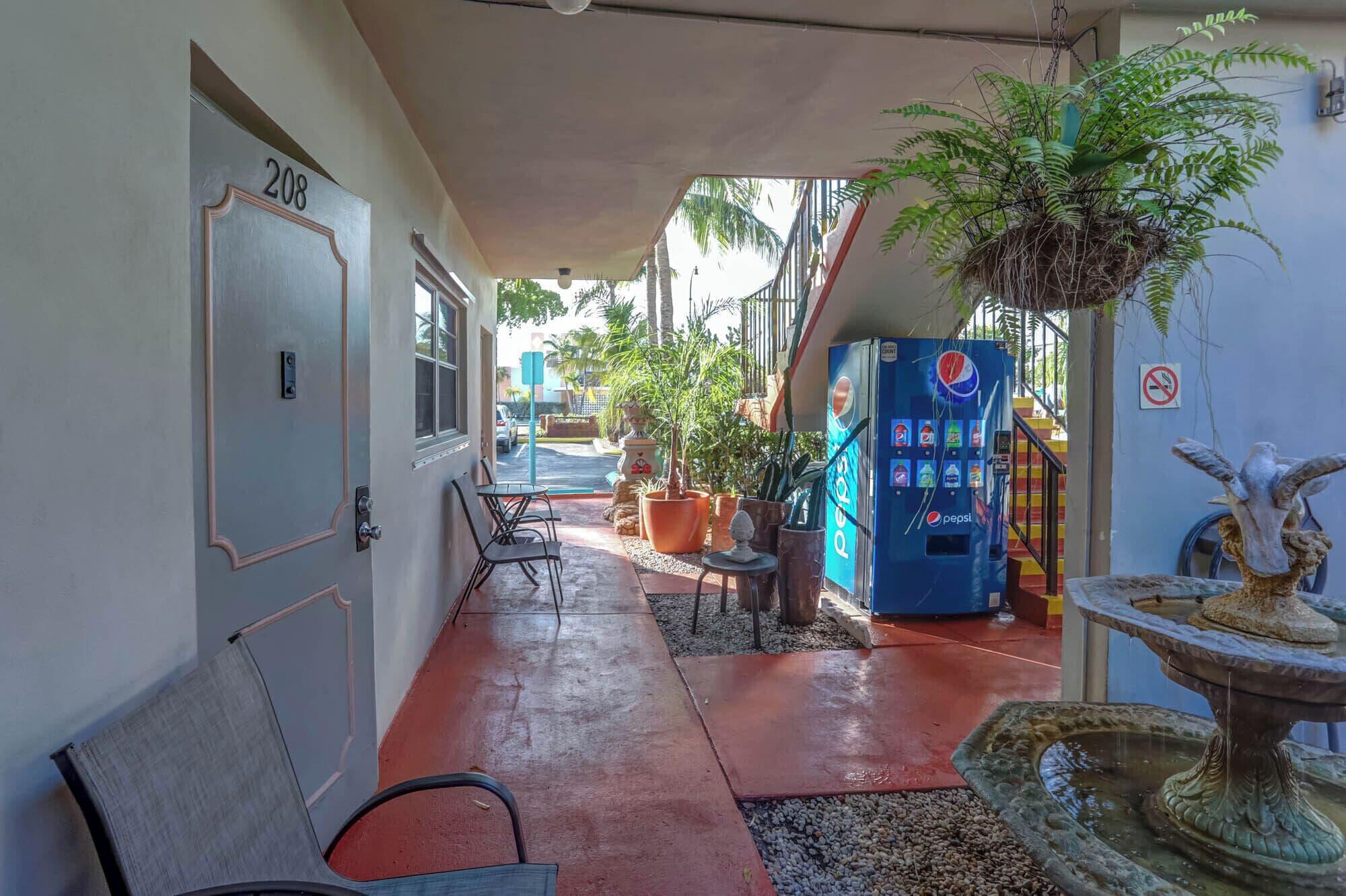 Vista Exterior Richard's Motel Studio