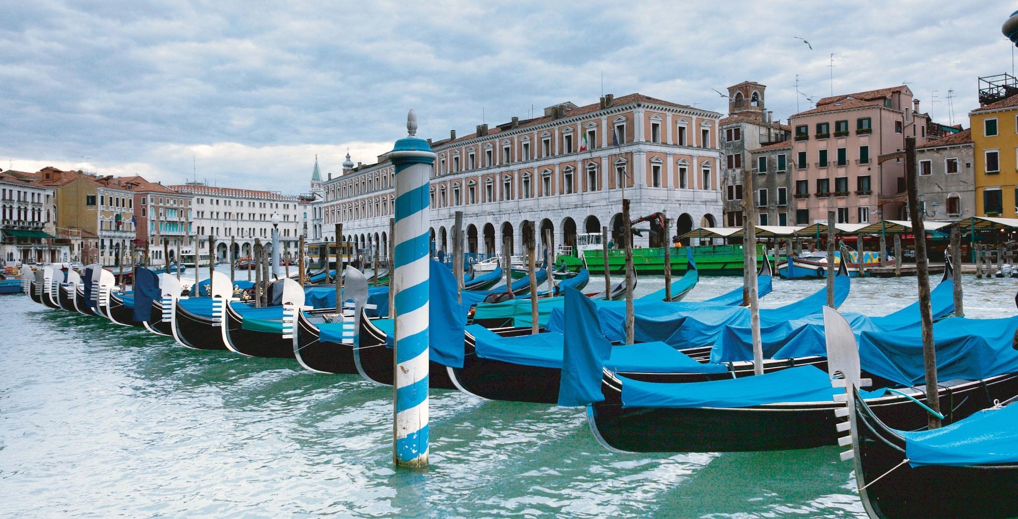 Varios Hotel Foscari Palace