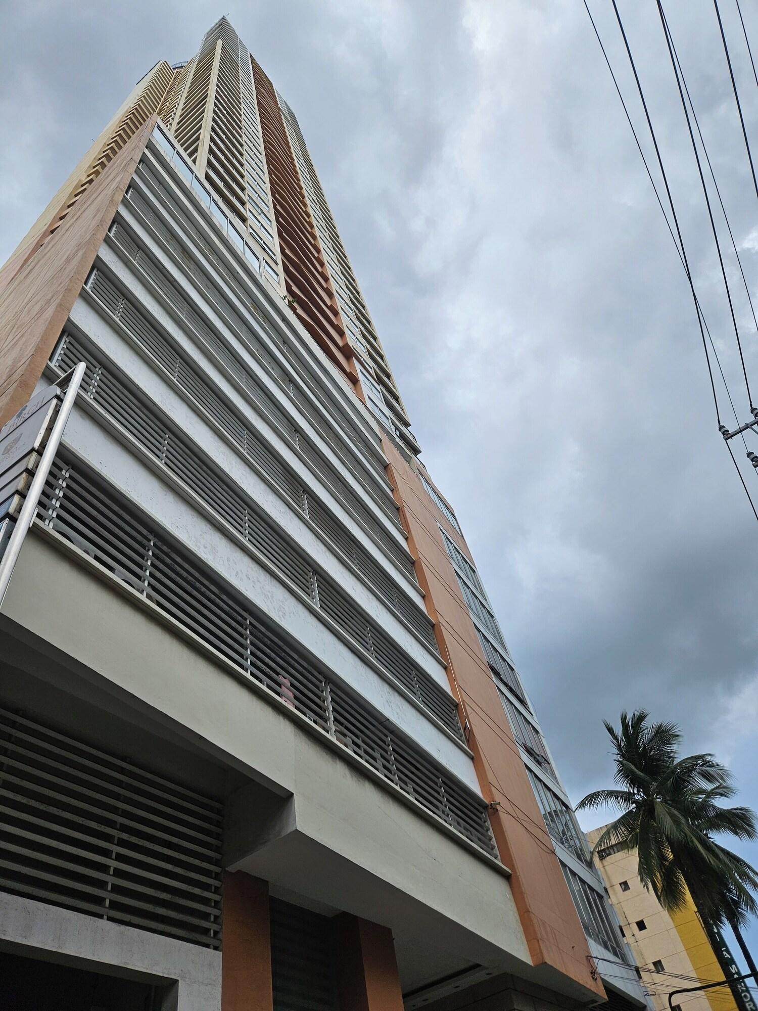 Vista Exterior Pacific Bay Grand Suites