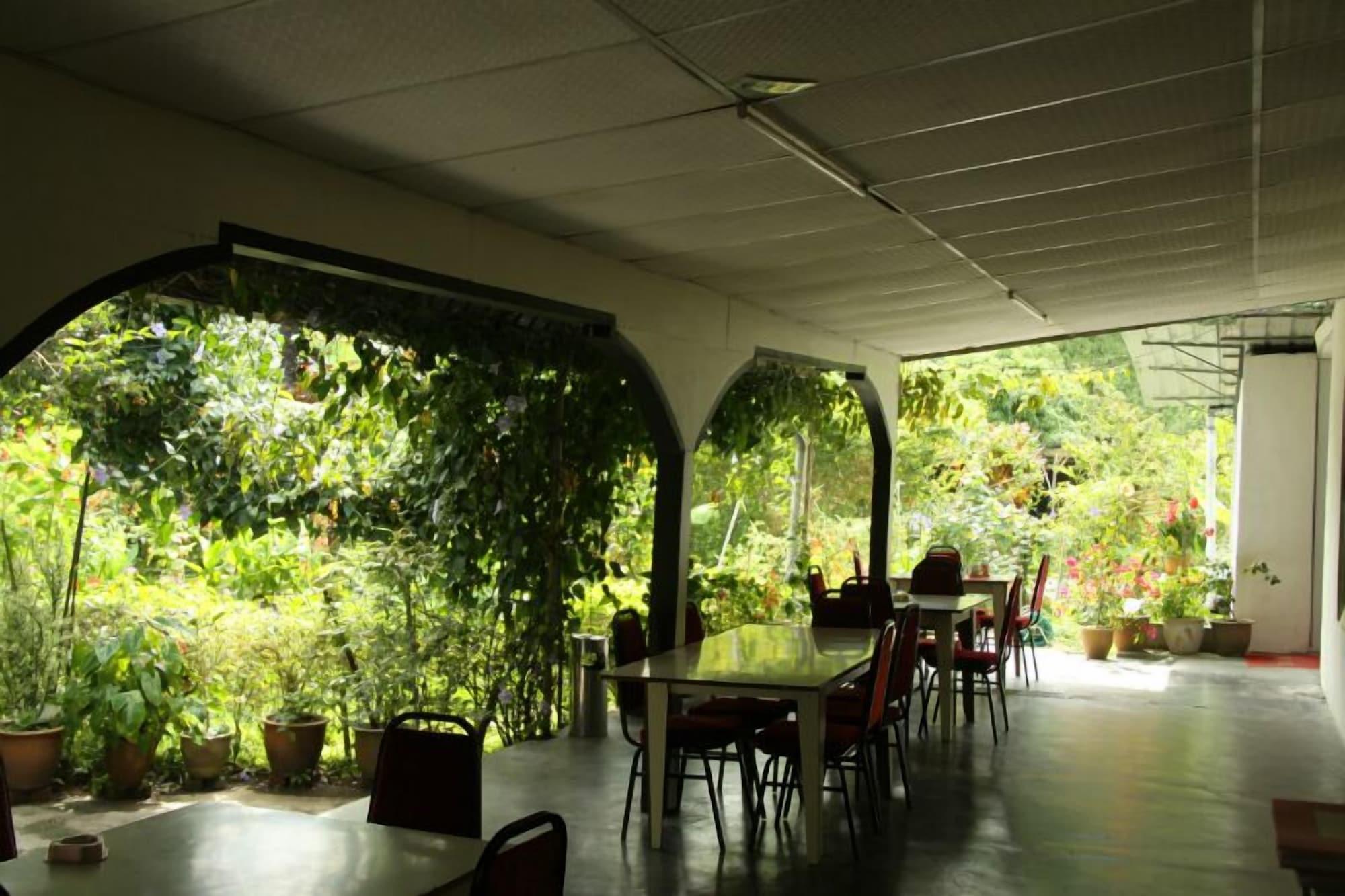 Restaurant Twin Pines