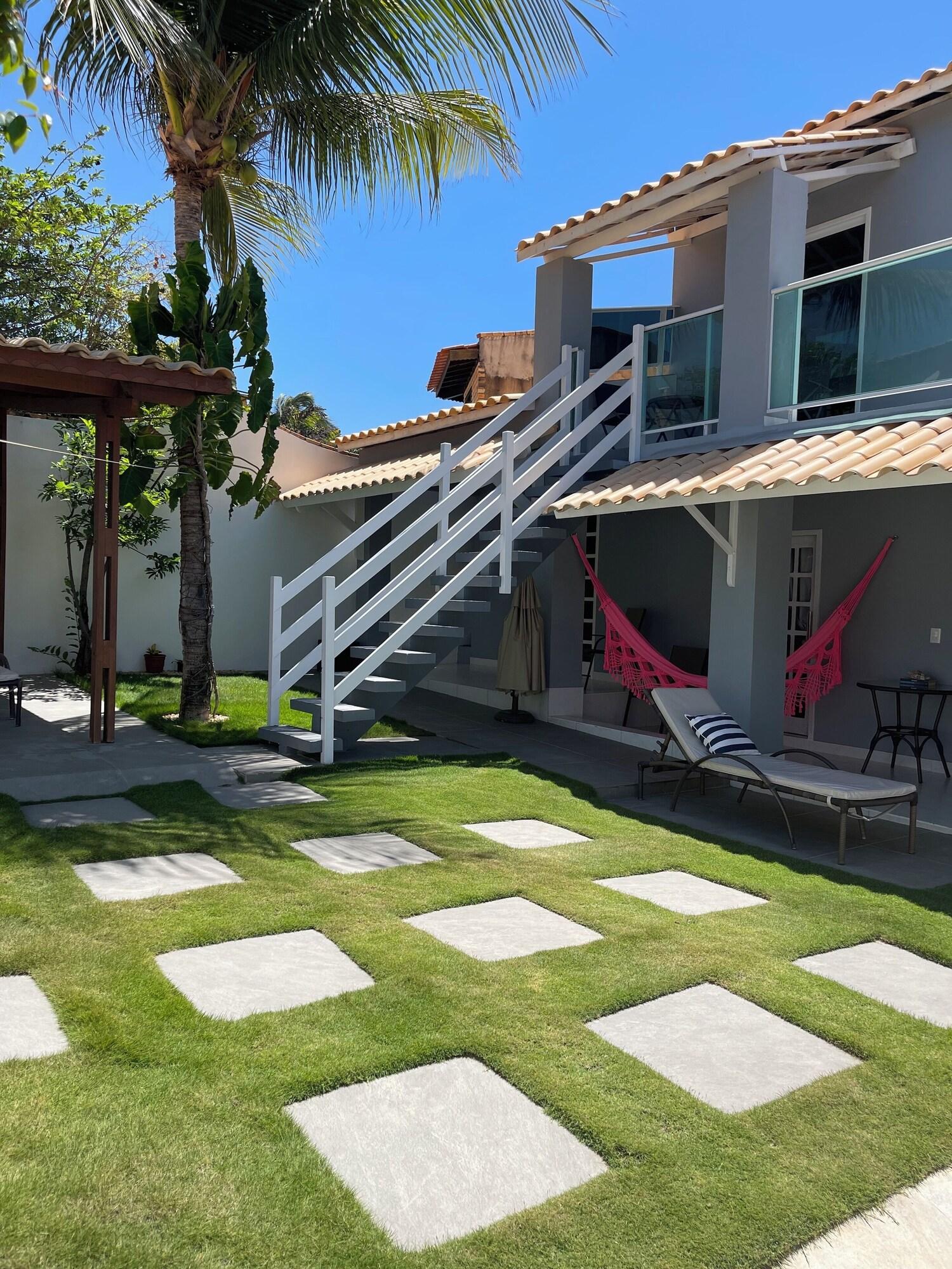 Varios Charlotte House