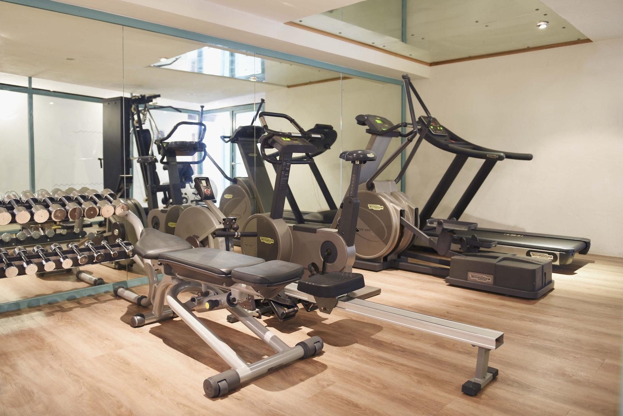 Gimnasio Apartments Patricia