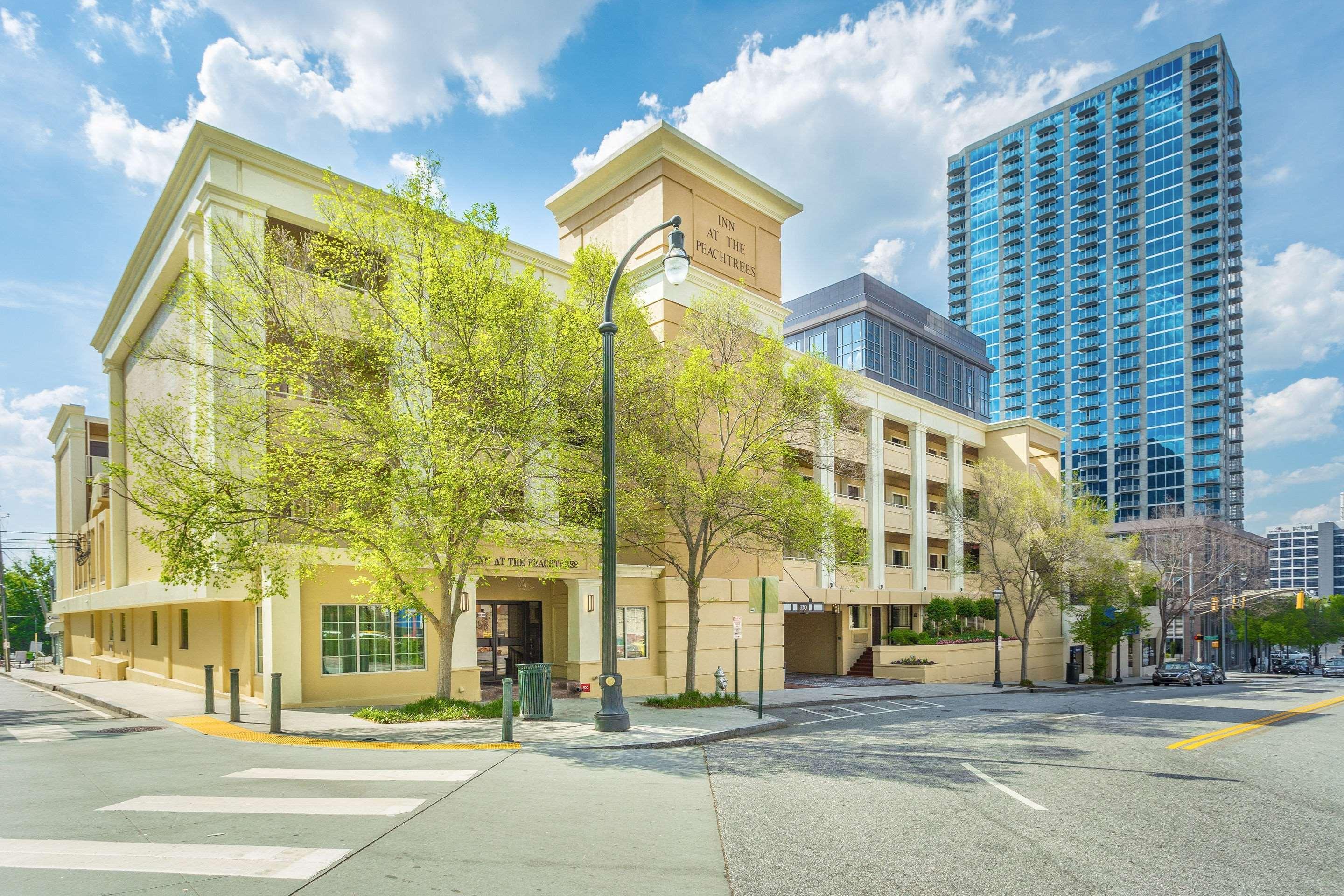 Vista Exterior Inn at the Peachtrees, an Ascend Collection Hotel