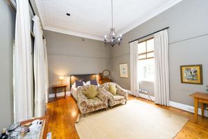 Alquiler Vacacional - Lovely Spacious Room With Breakfast on one of our top Picks in Pretoria