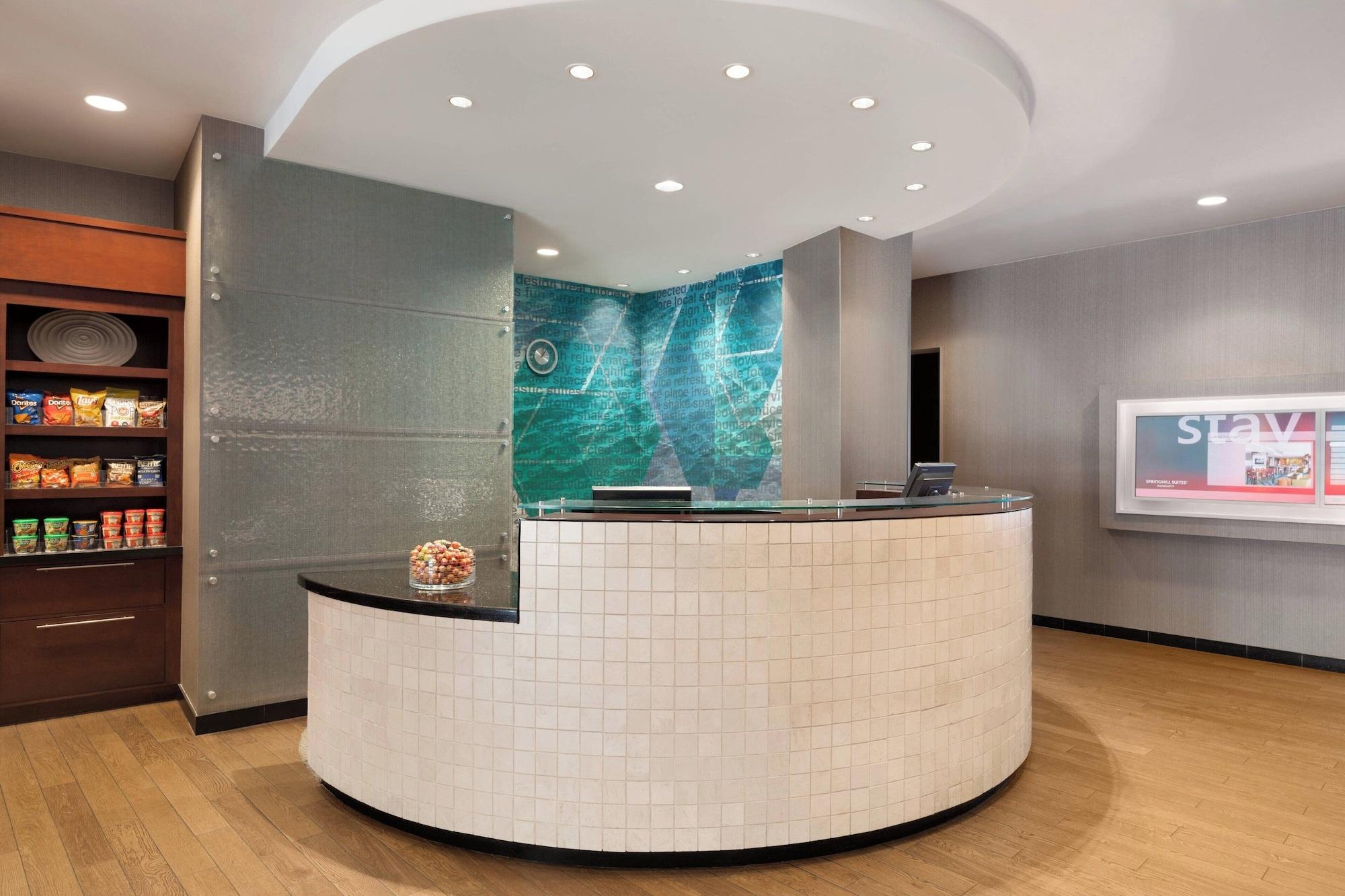 Vista Lobby Springhill Suites by Marriott West Palm Beach