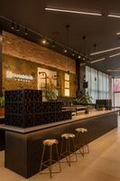 Alquiler Vacacional - Miami Luxe Stay – 2BR/2BA w/ Balcony, Rooftop Pool + Prime Location