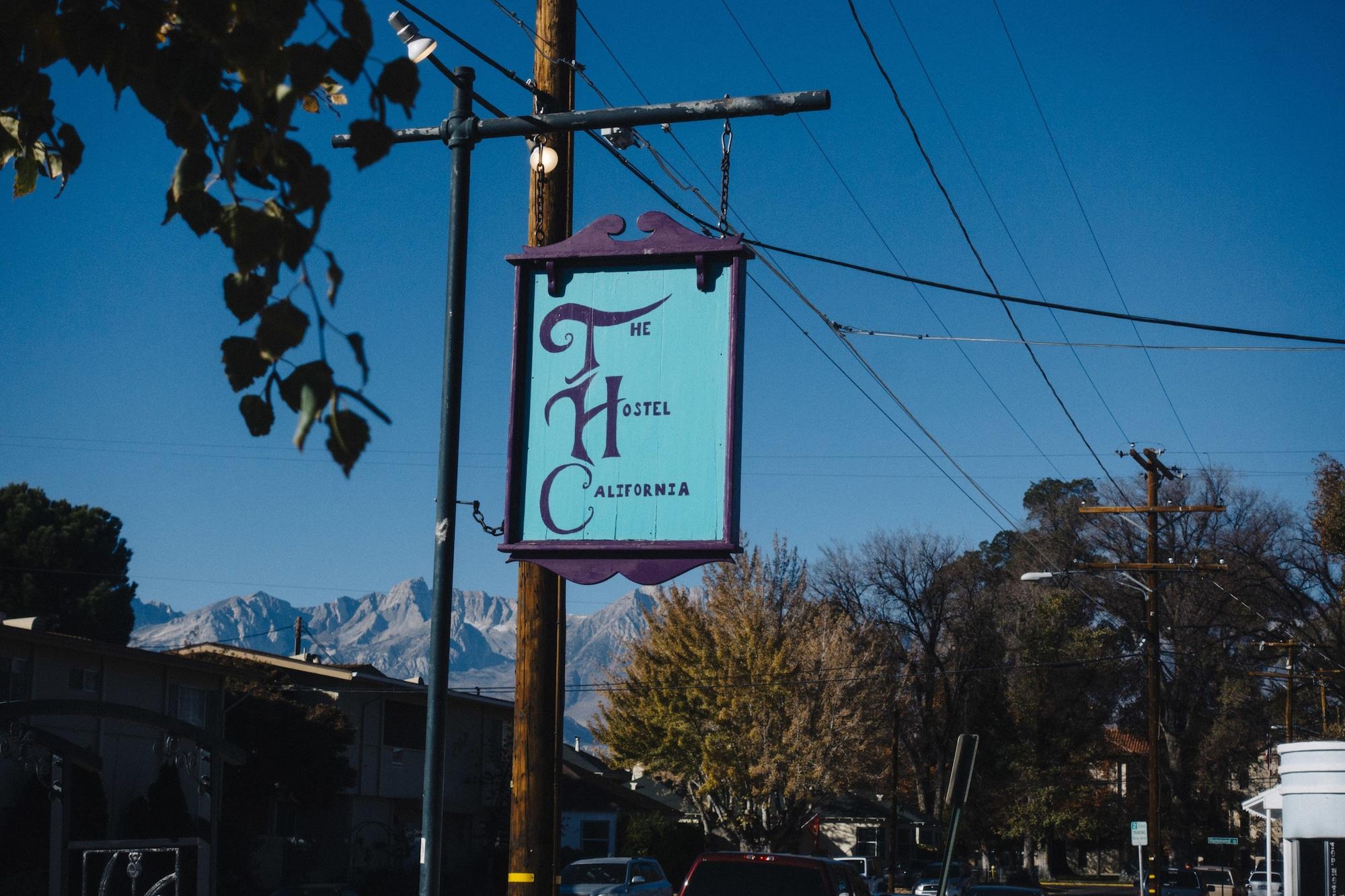 Vista Exterior The Hostel California
