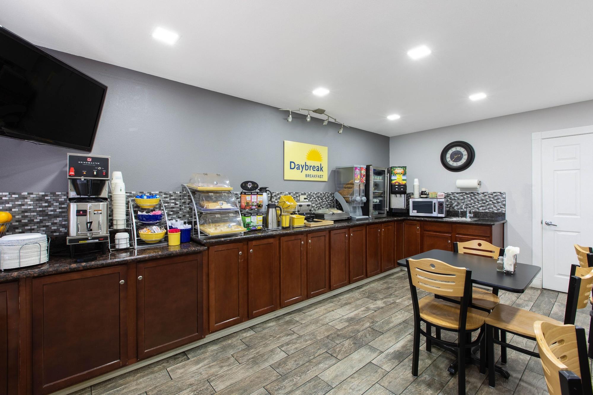 Restaurant Days Inn by Wyndham Ukiah