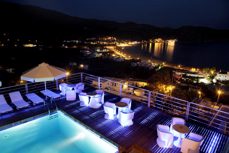 Vista Piscina Far Out Hotel & Spa