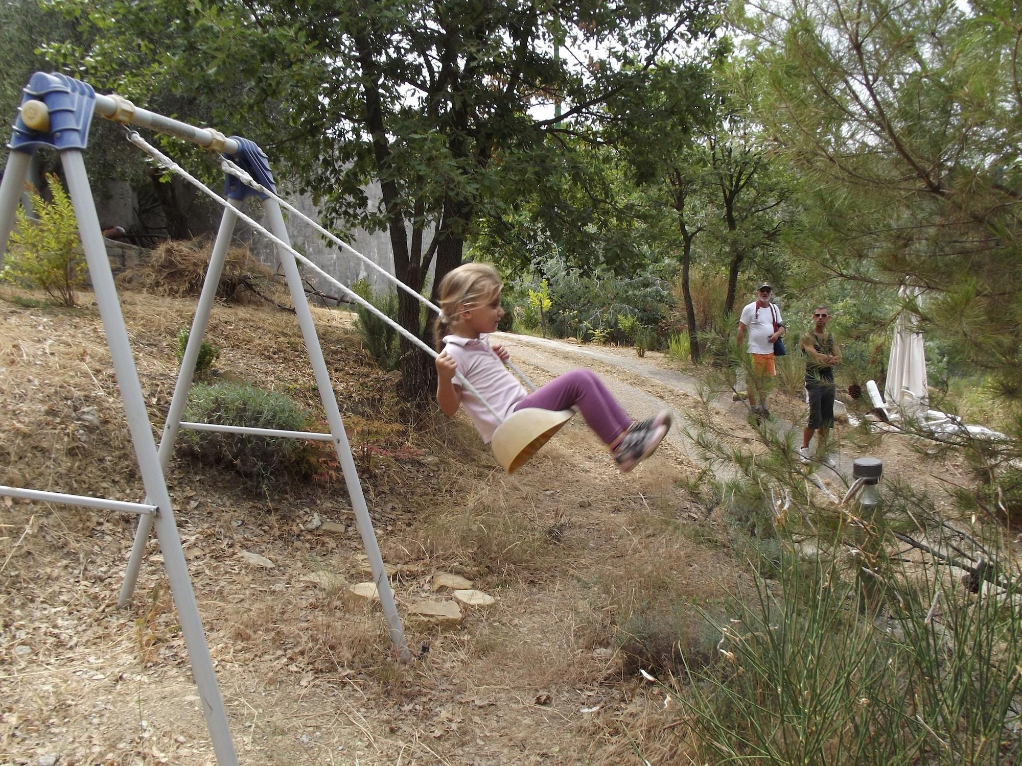 Instalaciones Recreativas B&B L'Intrigante