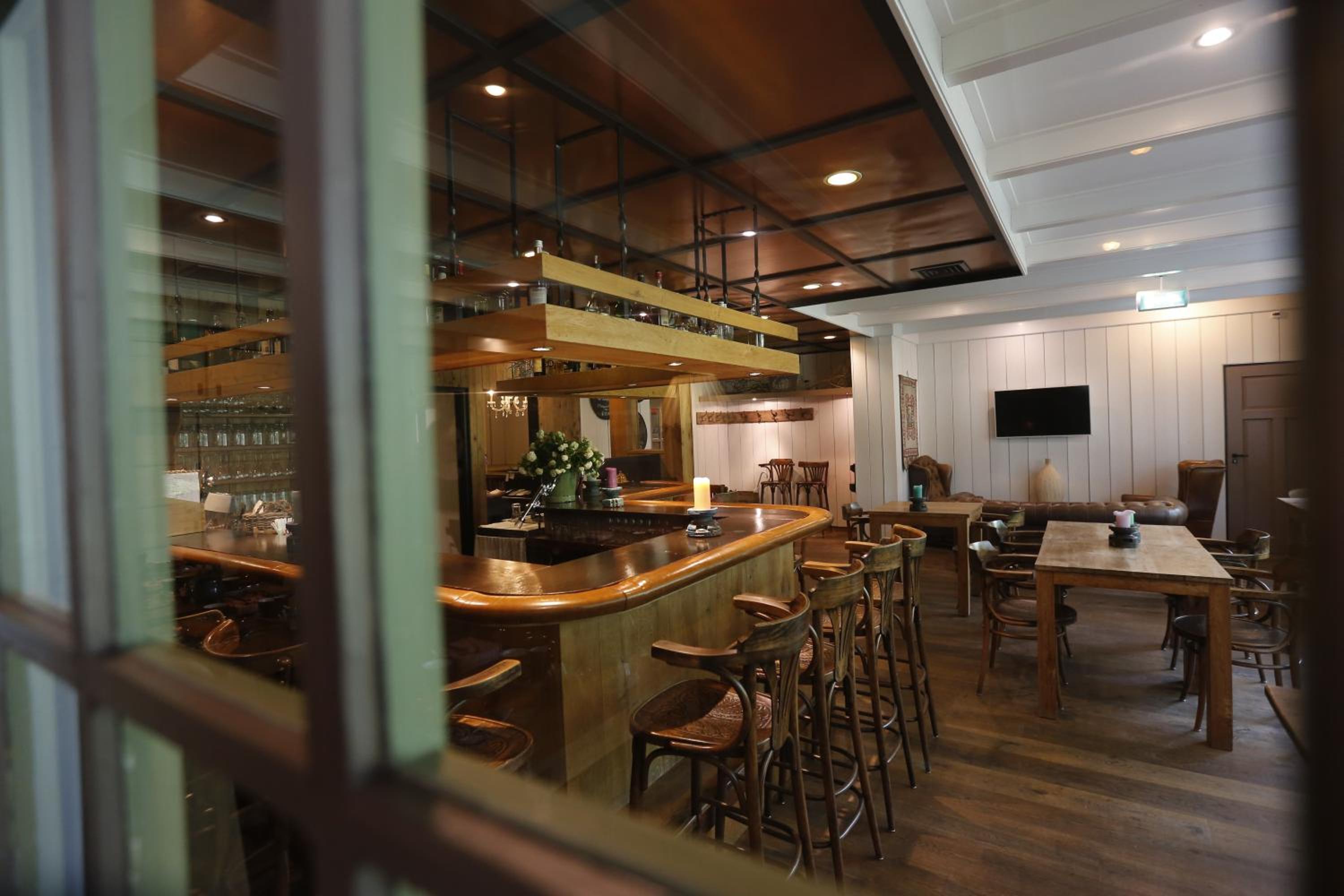 Bar/Salón Forest Hotel