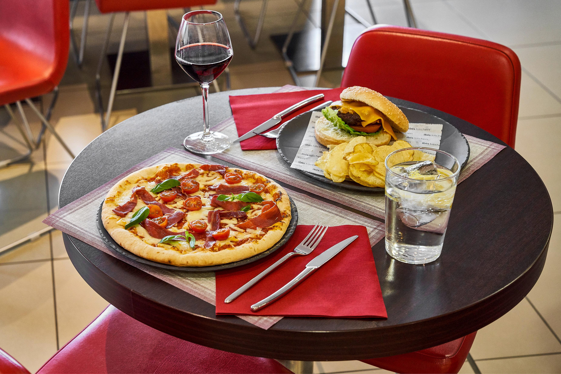 Restaurant ibis Barcelona Meridiana