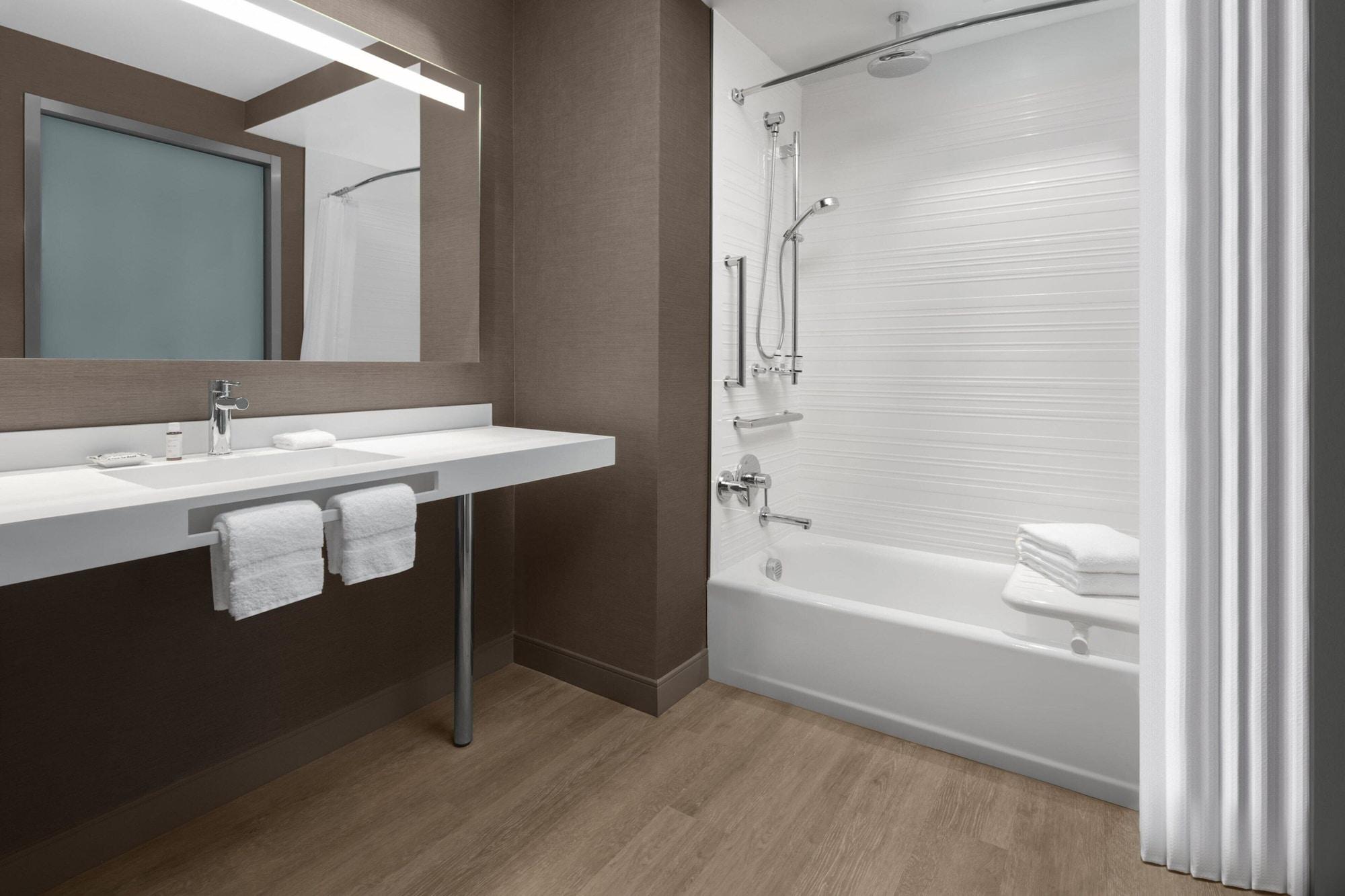 Equipamiento de Habitación AC Hotel Fort Lauderdale Sawgrass Mills / Sunrise