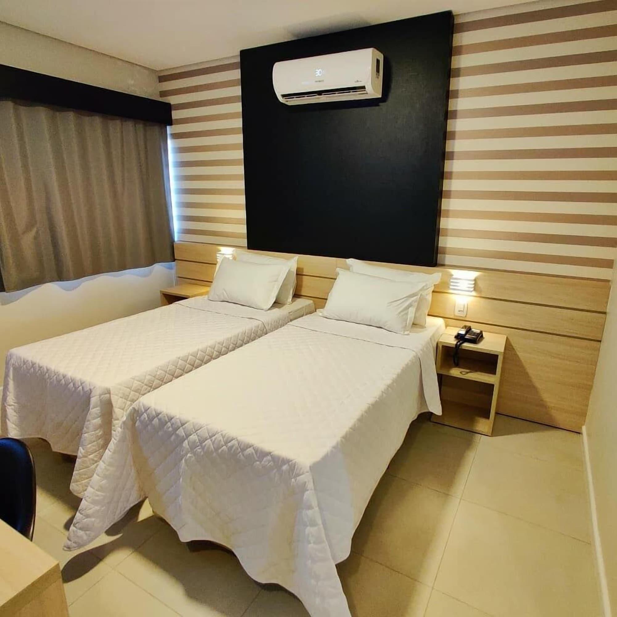 Habitación Mogano Express Hotel