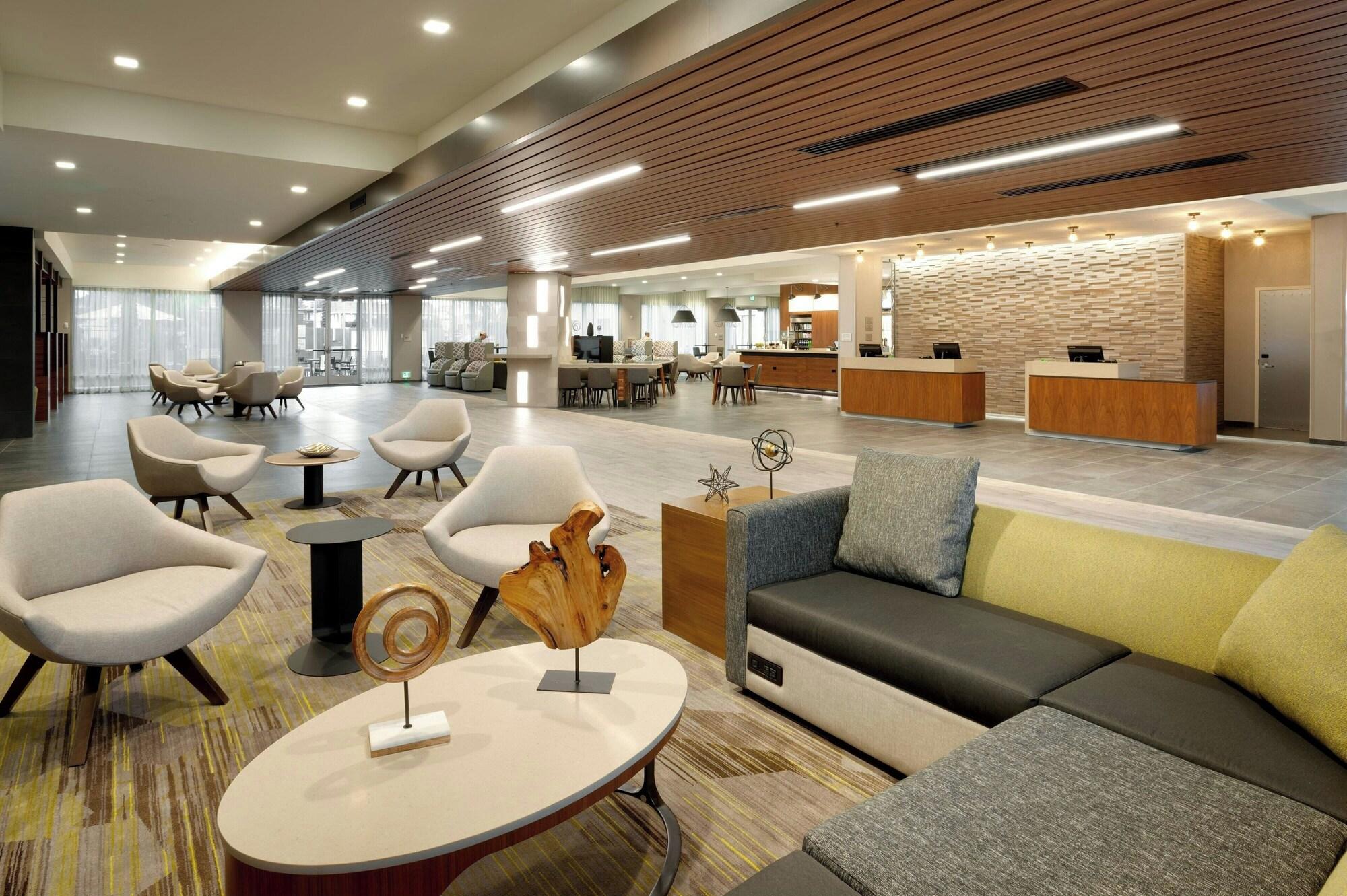 Vista Lobby Courtyard by Marriott Los Angeles LAX/Hawthorne