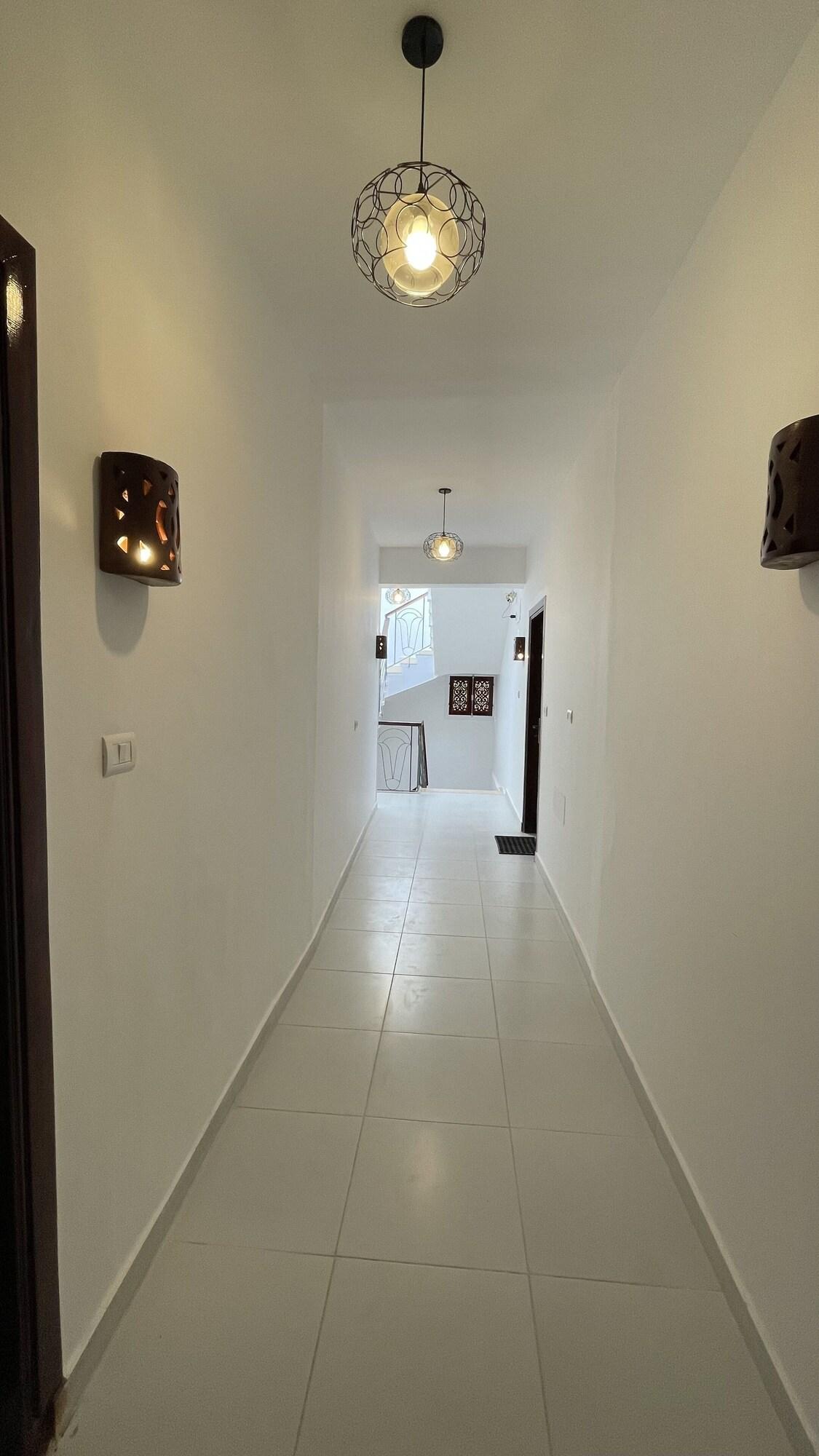 Vista Lobby Moon House of Luxor