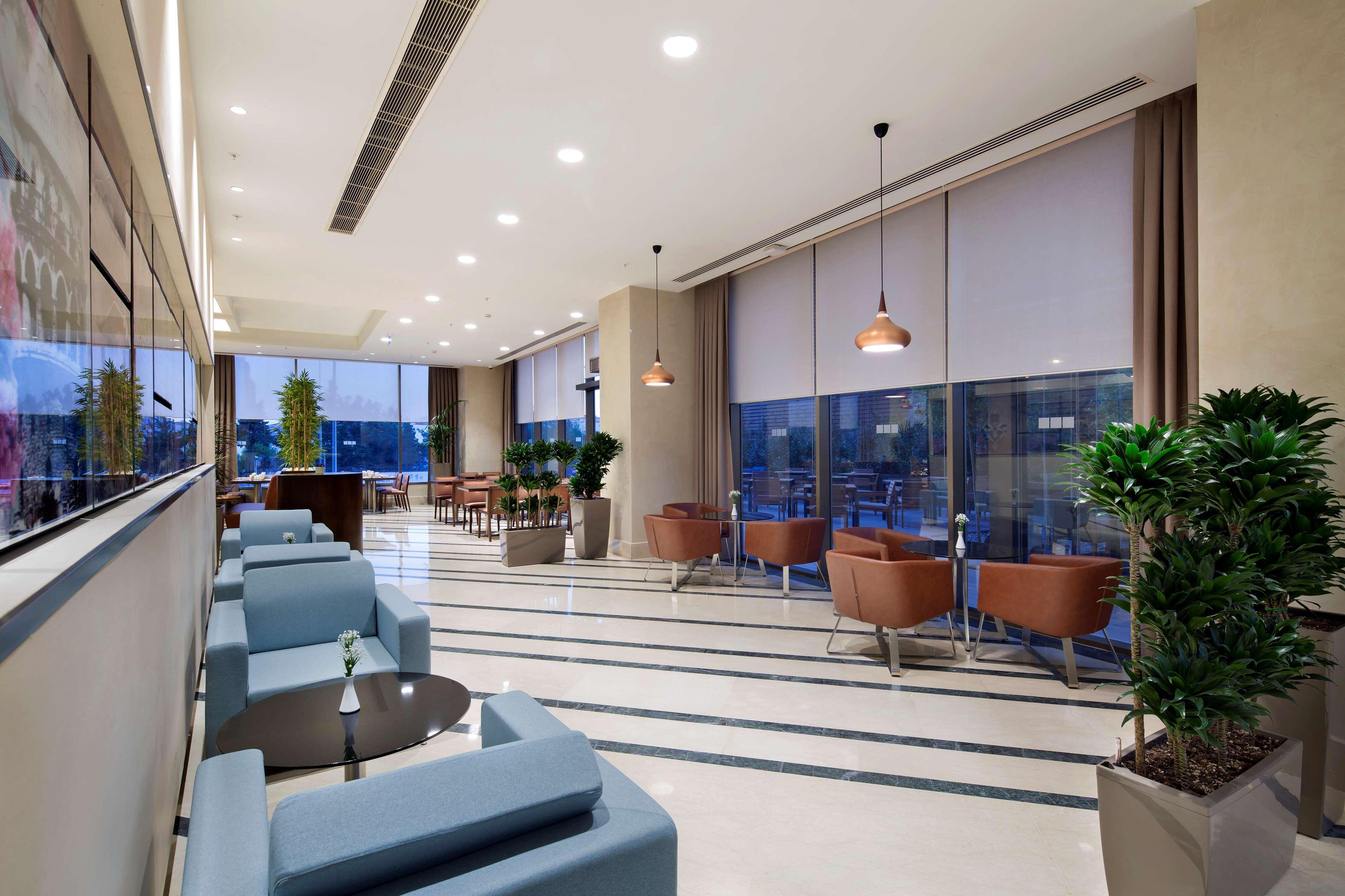 Vista Lobby Hilton Garden Inn Istanbul Beylikduzu