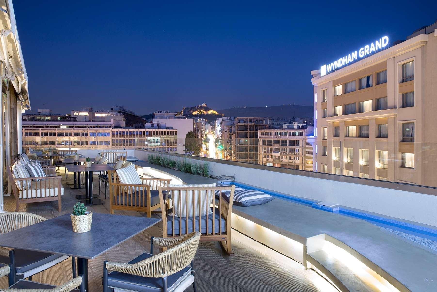 Vista Exterior Wyndham Athens Residence