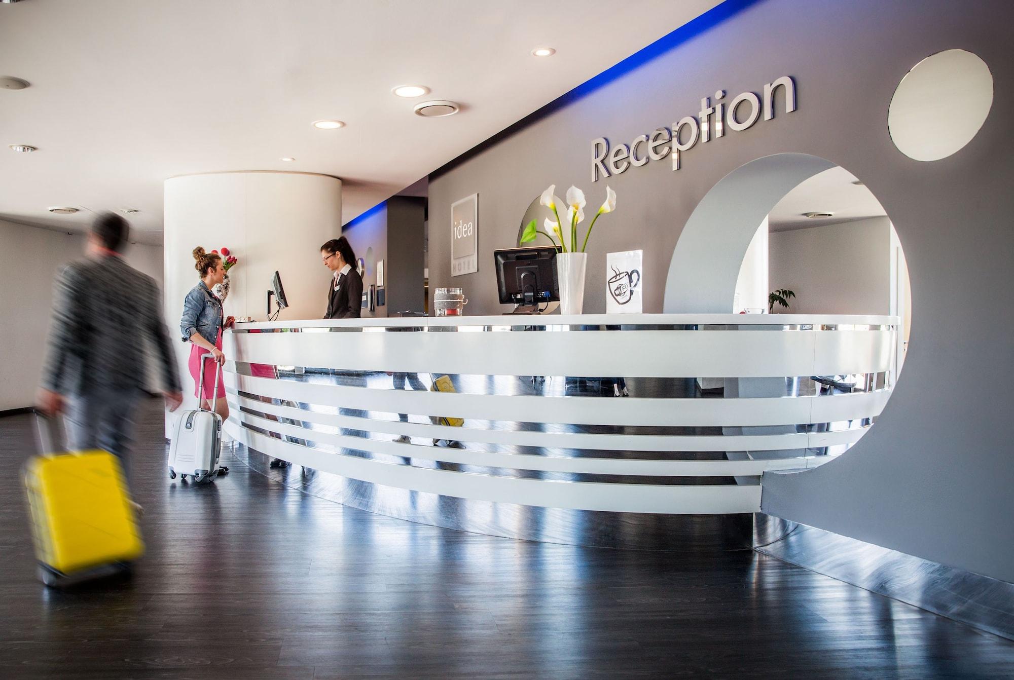 Vista Lobby Idea Hotel Milano San Siro