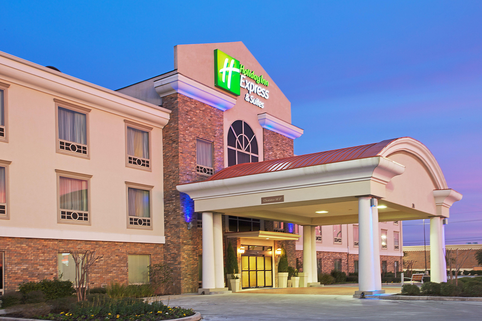 Vista Exterior Holiday Inn Express Hotel and Suites Conroe