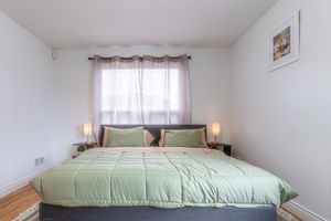 Alquiler Vacacional - Beautiful Ottawa home in a serene environment. Walking distance to amenities