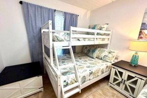Alquiler Vacacional - Steps from the beach, central location, sunset views, sleeps 10 + infants