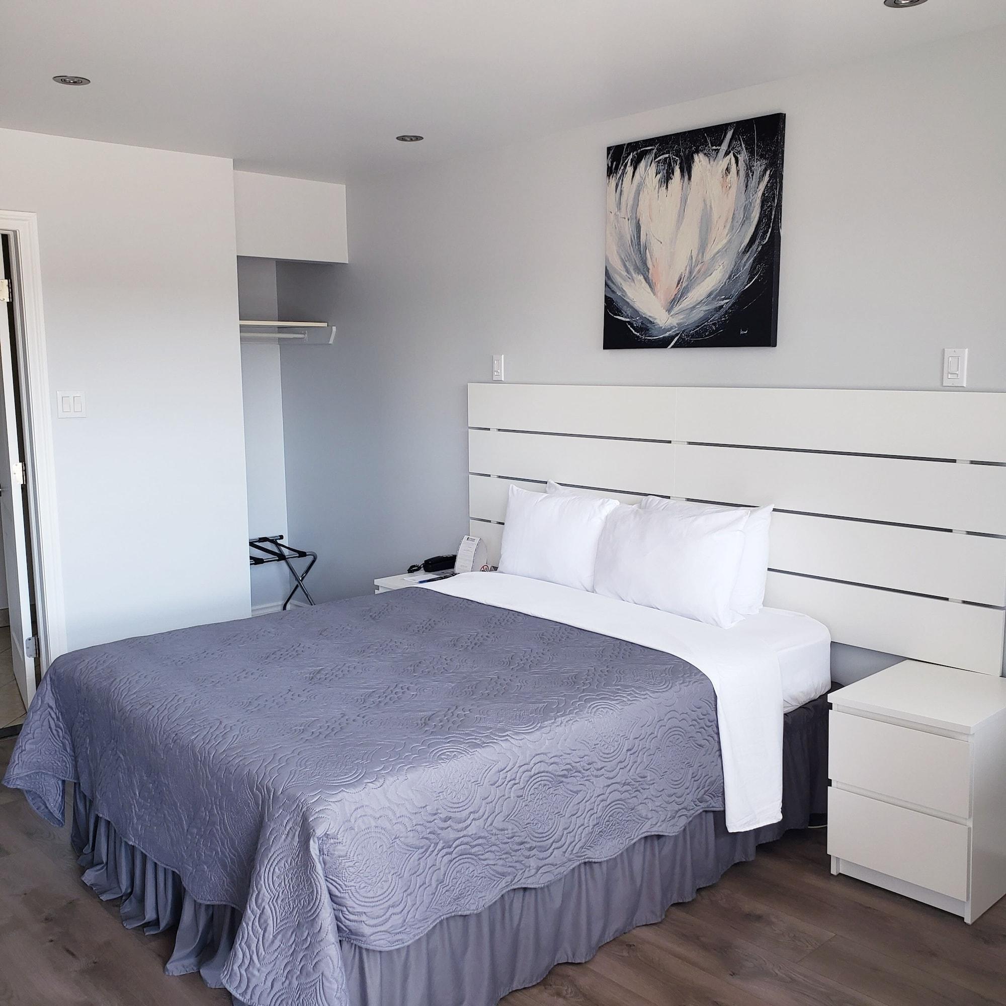 Varios Auberge St. Jacques