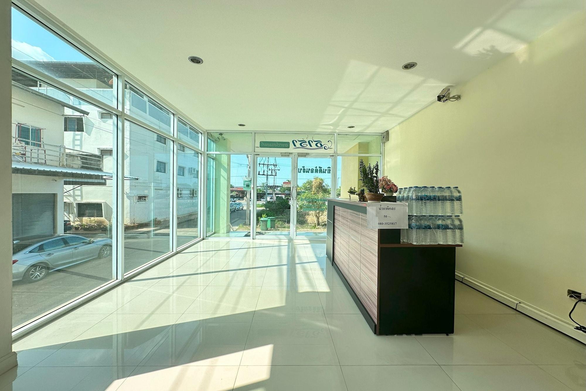 Vista Lobby Tara Apartment