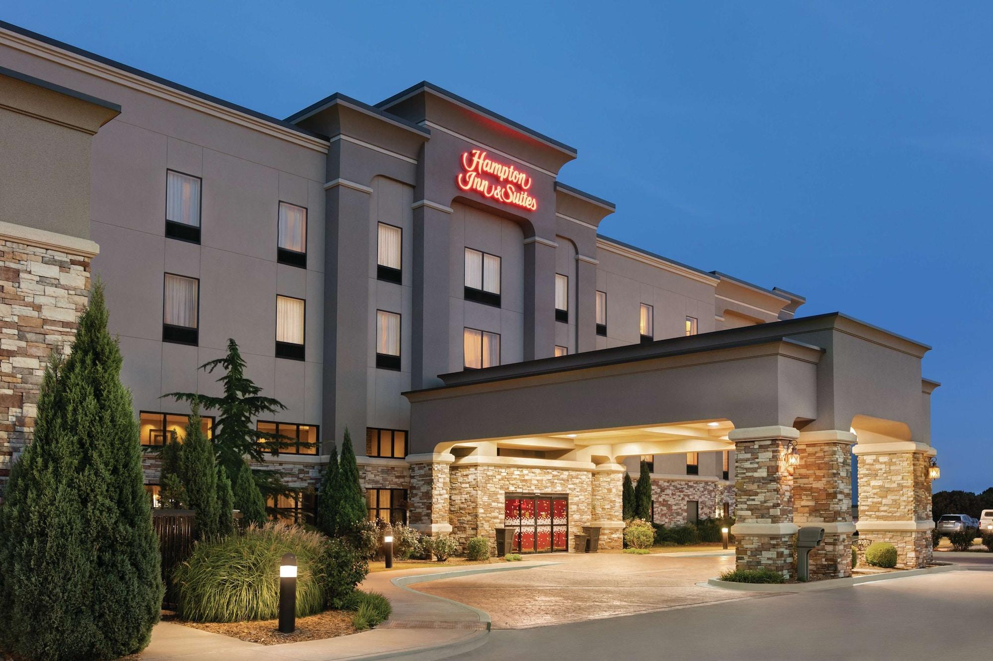 Vista Exterior Hampton Inn & Suites Enid