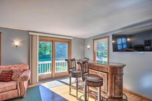 Alquiler Vacacional - Charming Saco Home w/ Deck, 5 Mi to Beach!