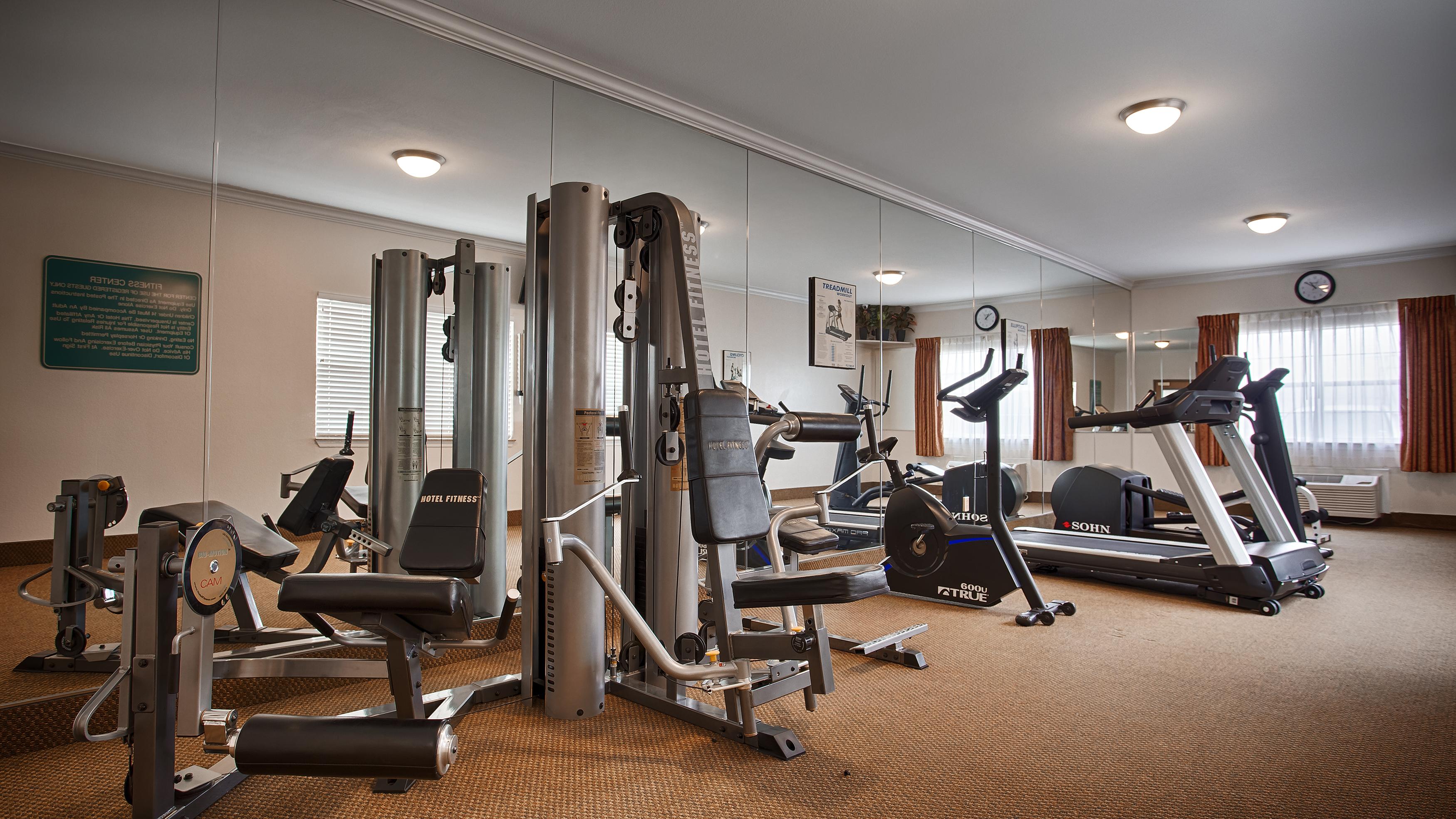 Gimnasio Best Western Club House Inn & Suites