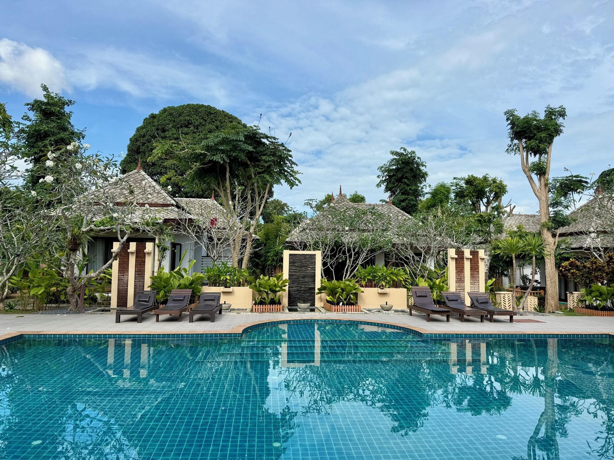 Varios Bhumlapa Garden Resort