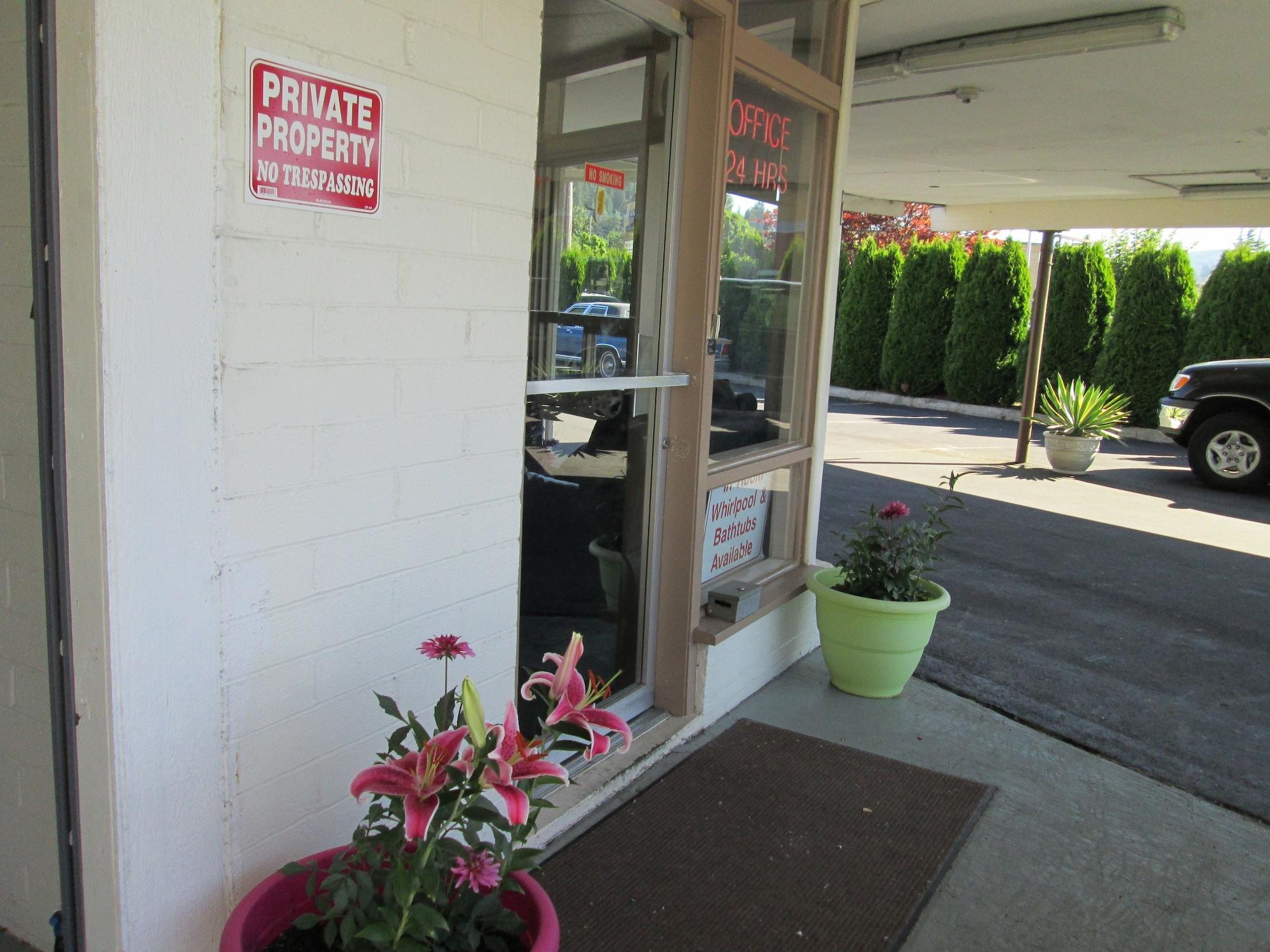Vista Exterior Town House Motel Inc
