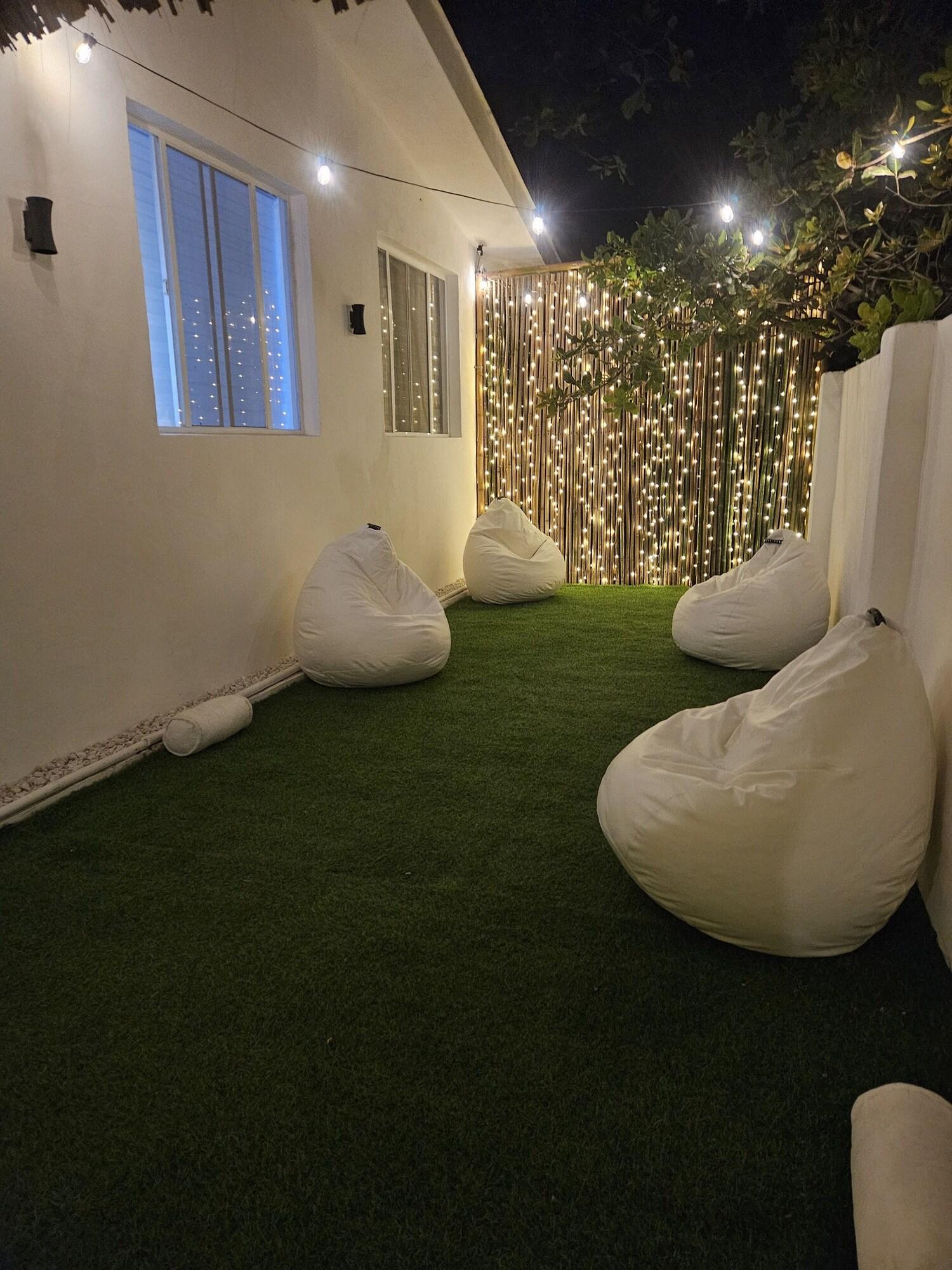 Bar/Salón Sunset Surf Villa