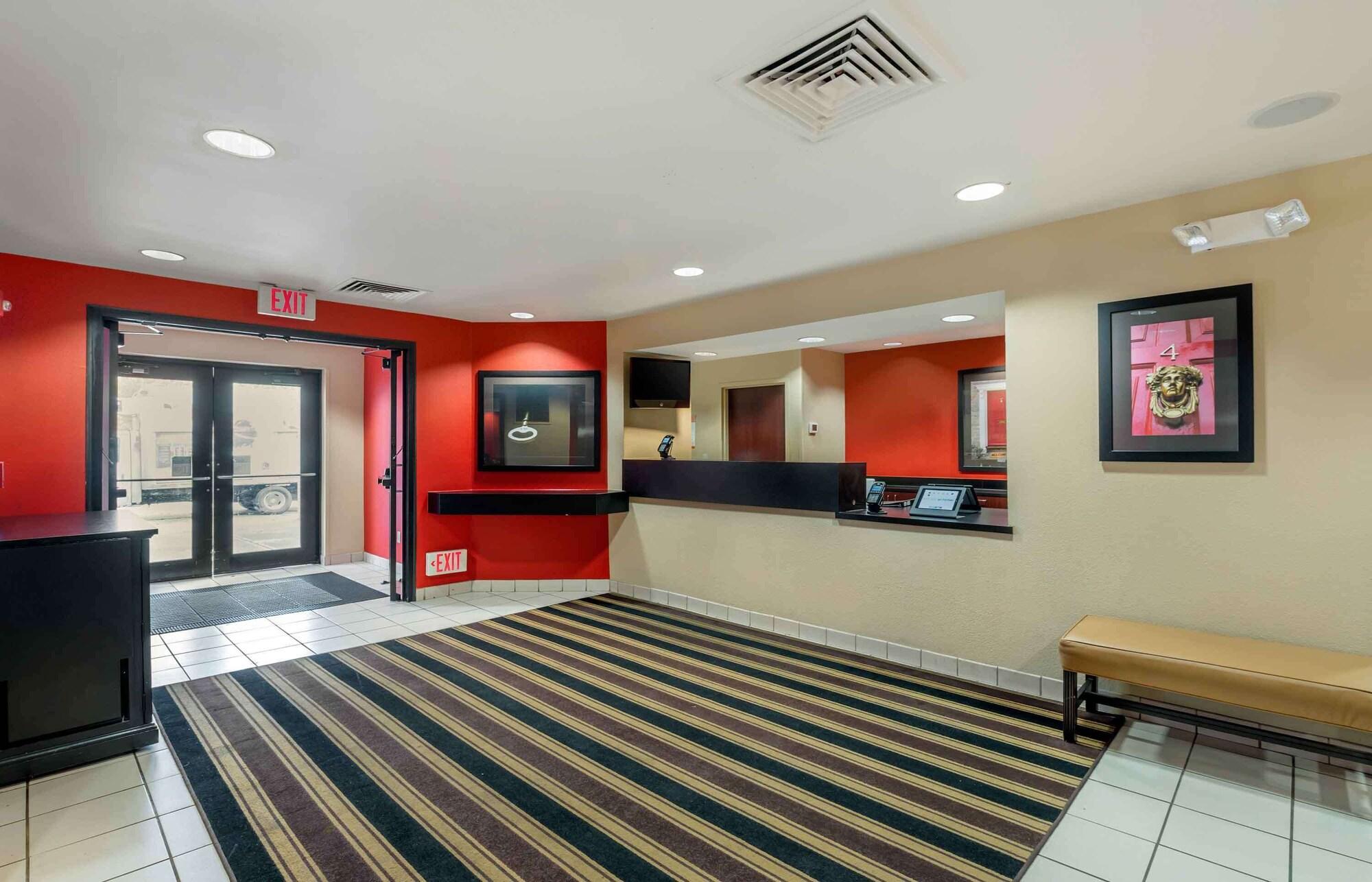 Vista Lobby Extended Stay America Suites South Bend Mishawaka North