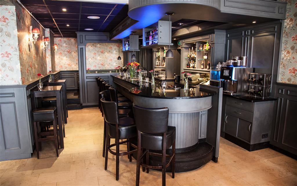 Bar/Salón Good Seasons Hotel