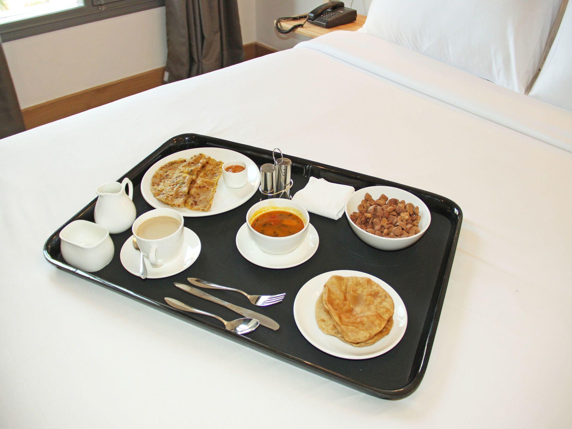 Restaurant OYO 4042 Hotel Mehar Residency