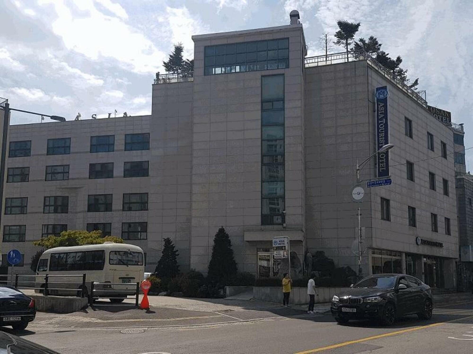 Vista Exterior Asia Tourist Hotel