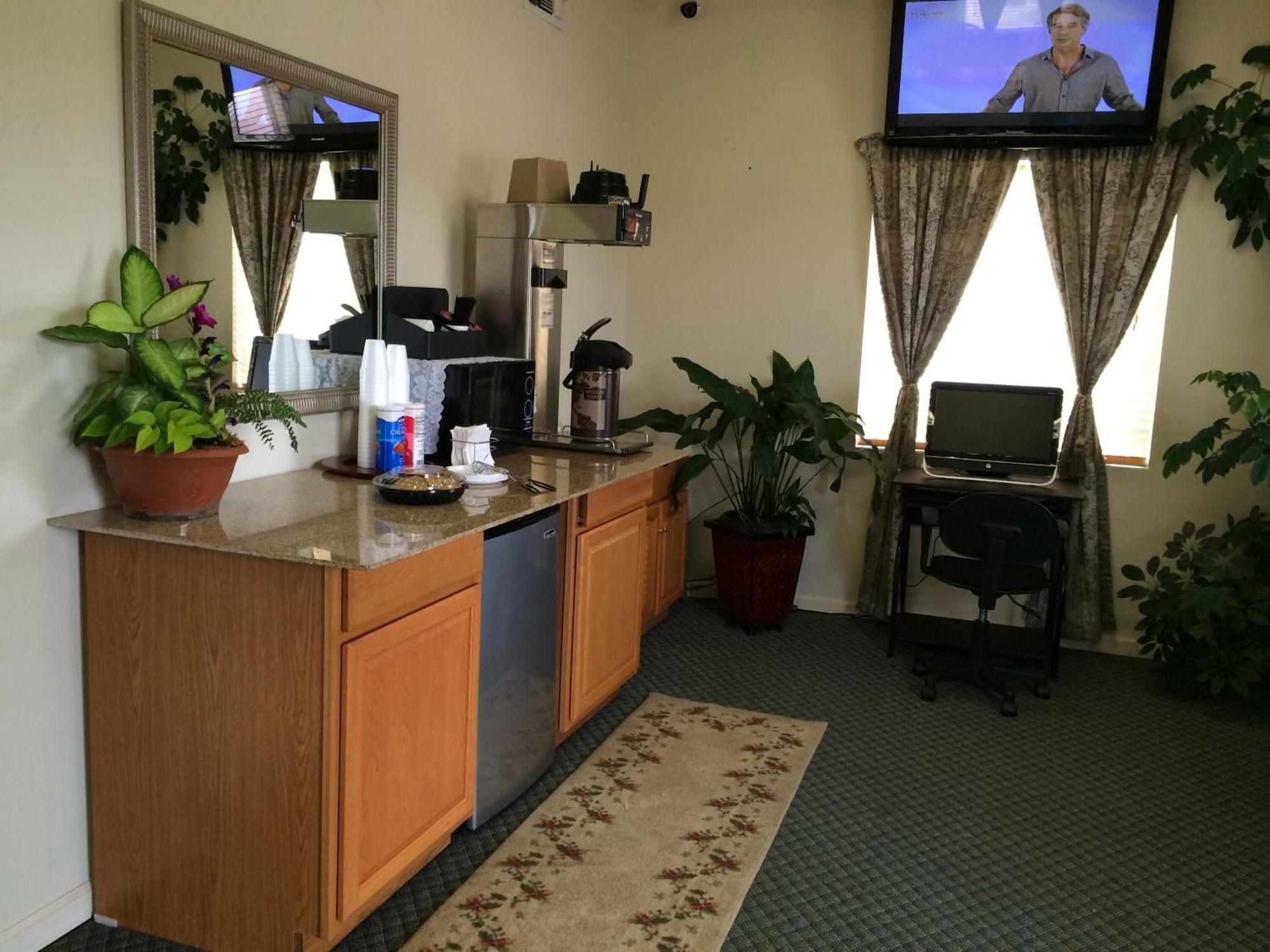 Vista Lobby Royal Inn Taylorsville