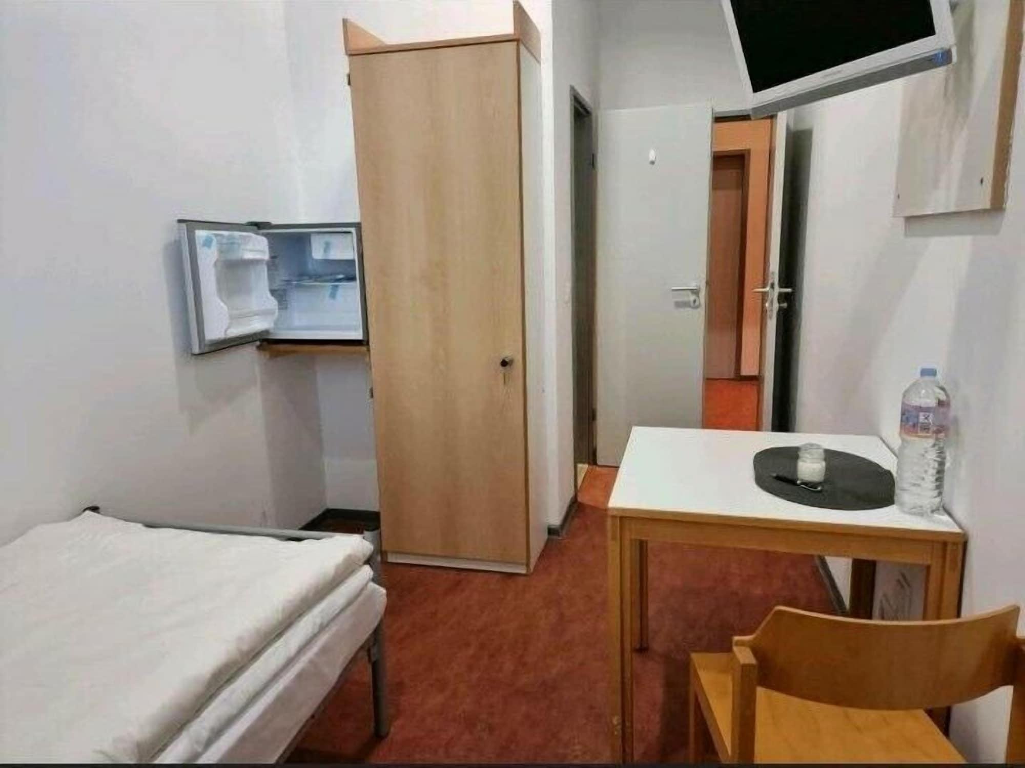 Varios LaOla Living - Hostel