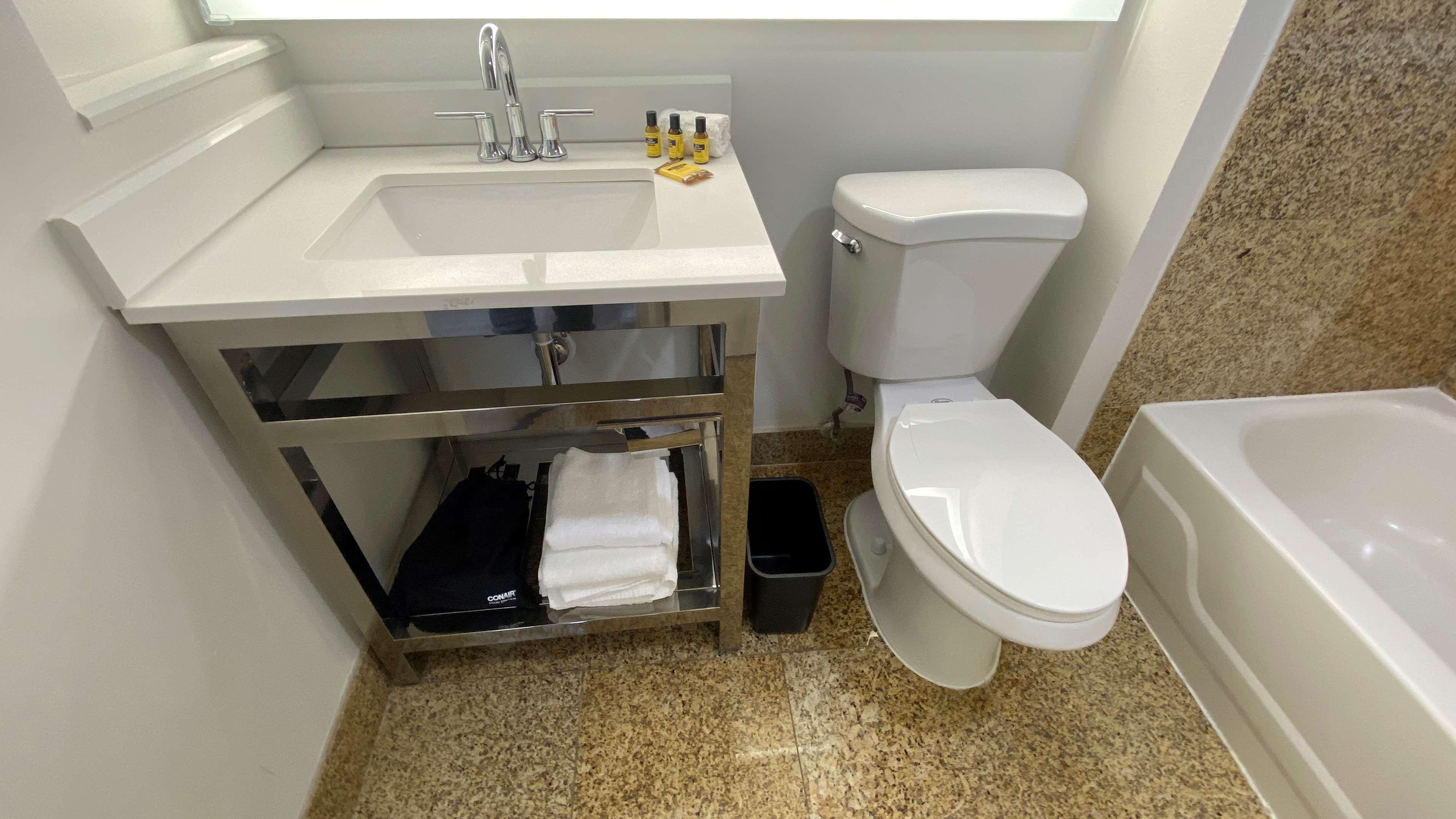 Vista Exterior Best Western Plus Sugar Land/Stafford