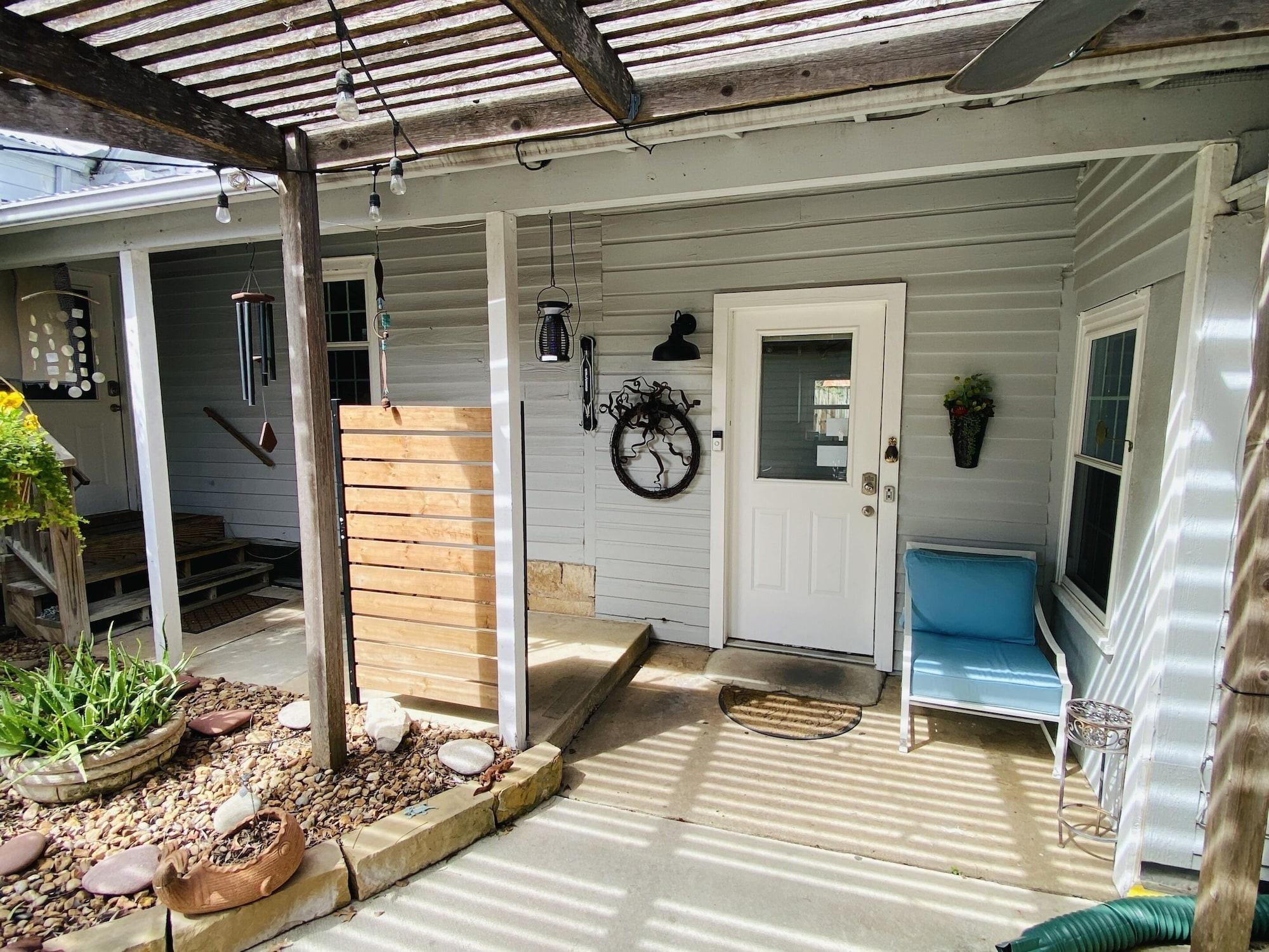 Vista Lobby Comal Inn