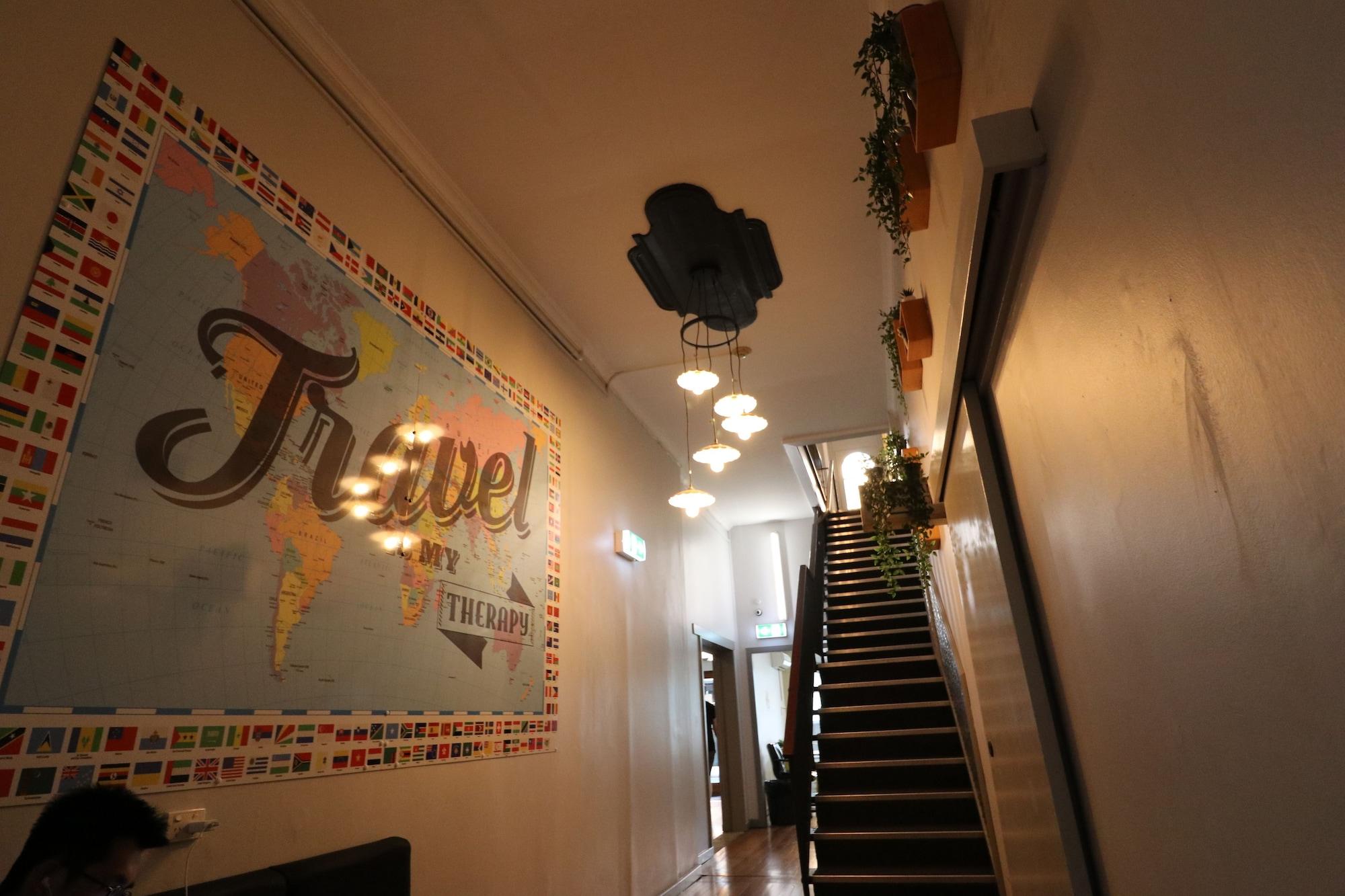Vista Lobby Britannia on William - Hostel