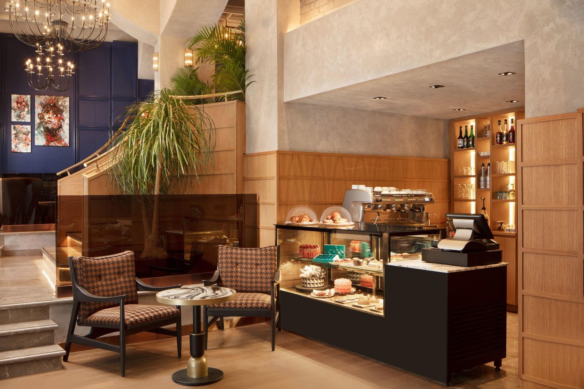 Bar/Salón Hotel Decamondo