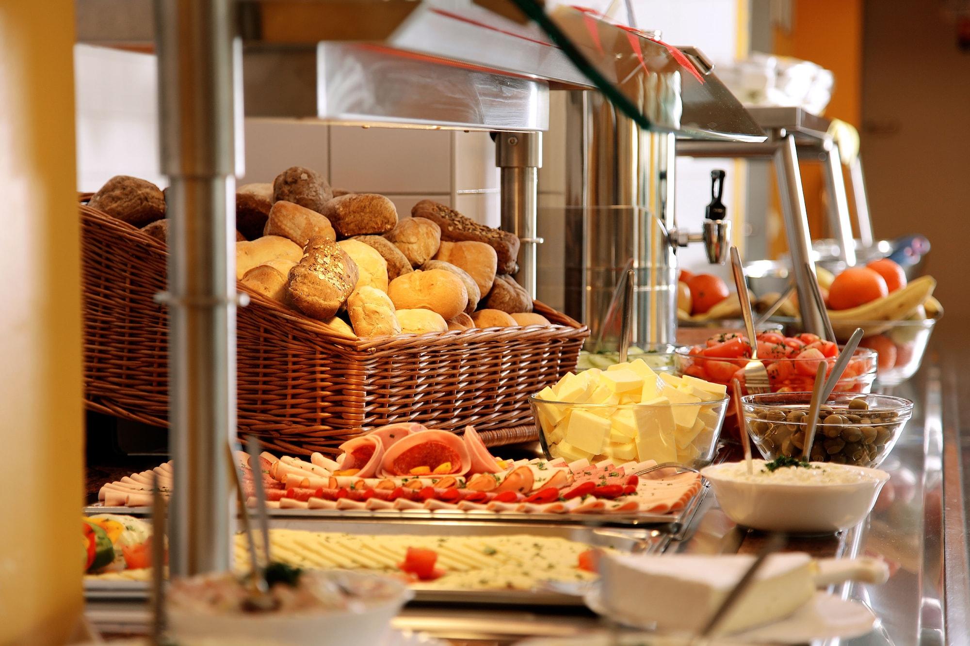 Restaurant acama Hotel & Hostel Kreuzberg