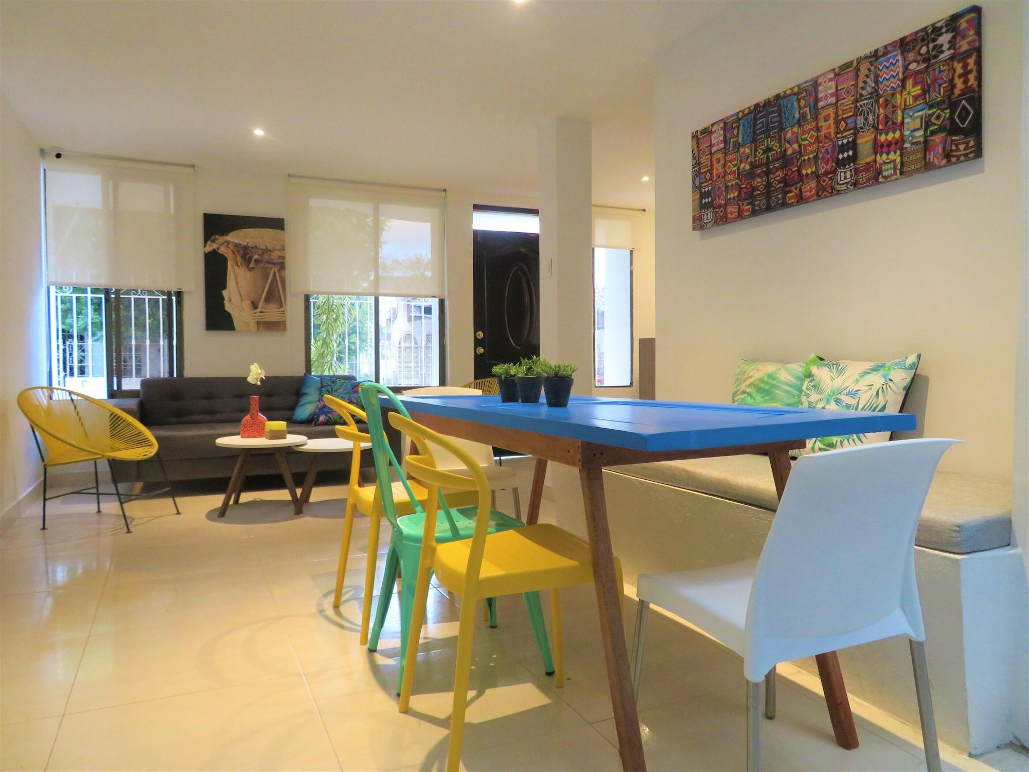 Varios San Jacinto Hostel